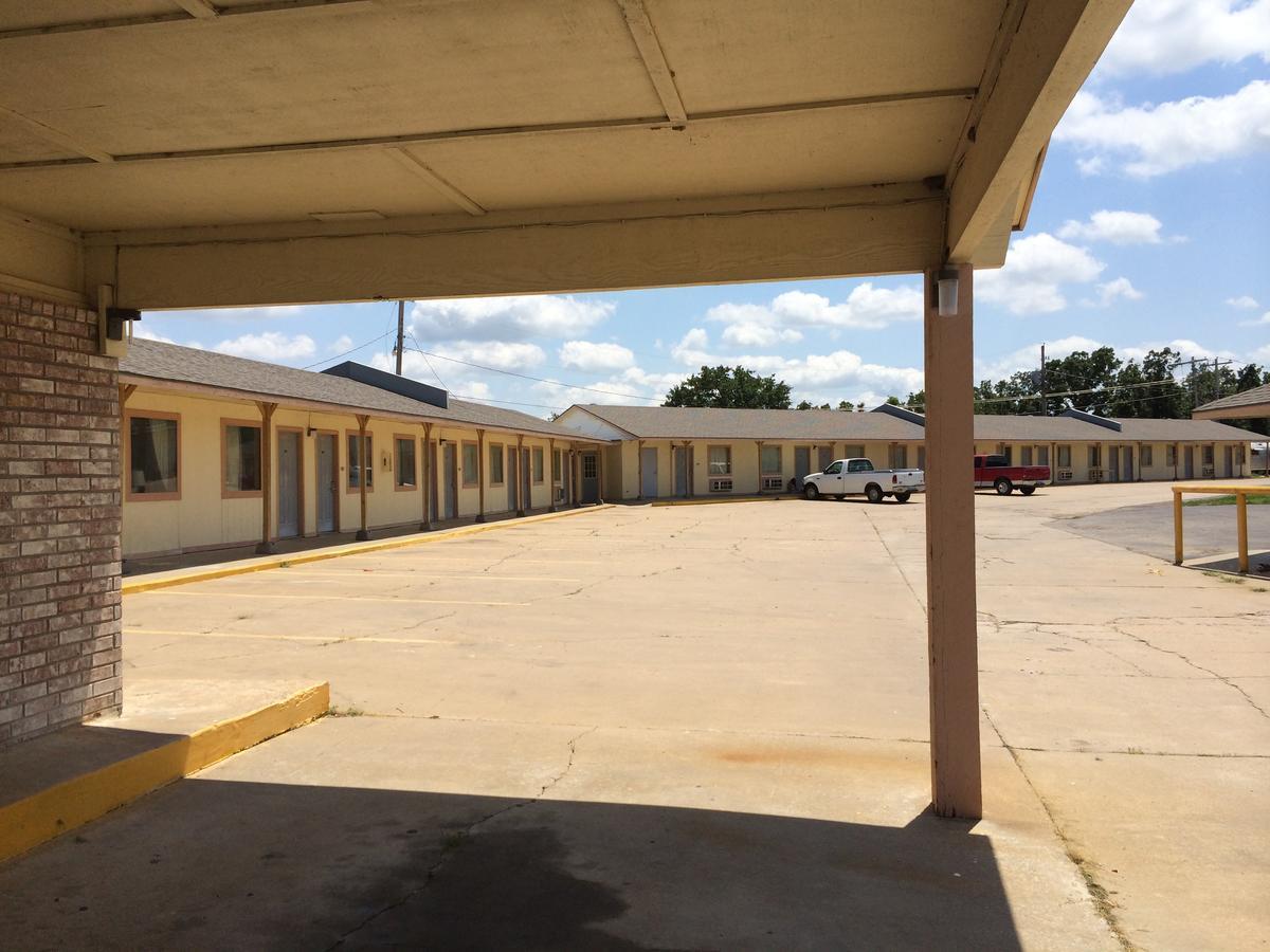 Lake Shore Motel Mannford Buitenkant foto